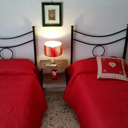 Tora House * Catane